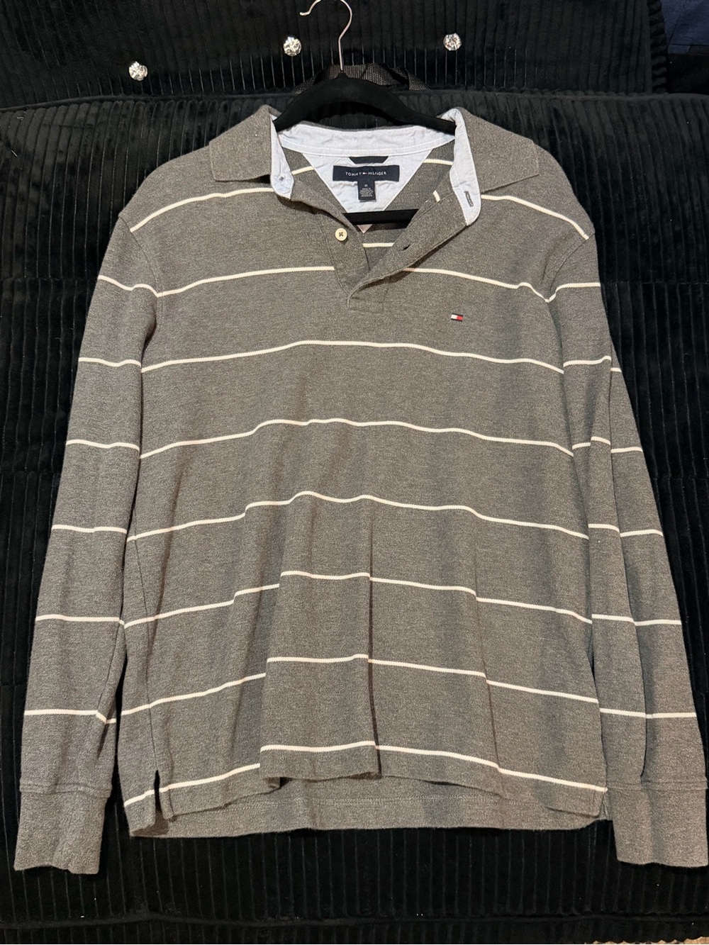 Tommy Hilfiger Men’s Medium Gray White Striped Long Sleeve Polo Shirt